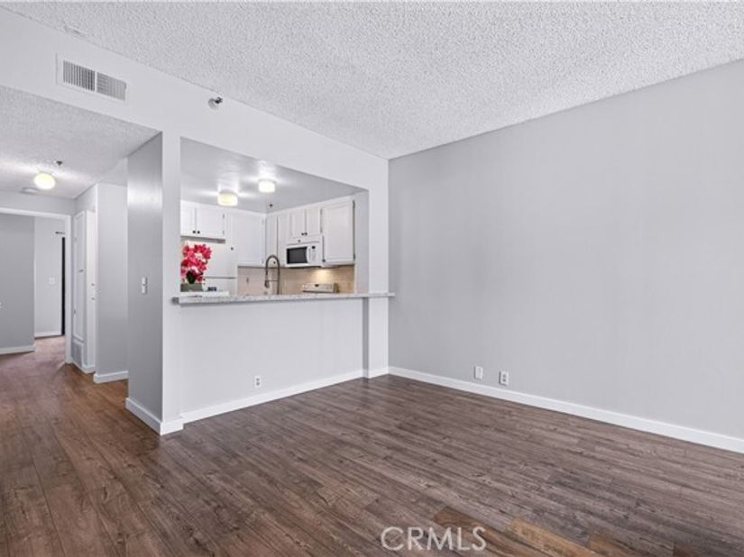 730 W 4th Street 308, Long Beach CA 90802