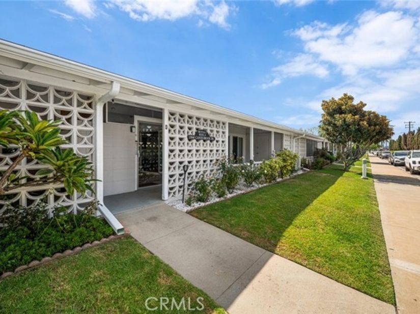 13840 Canoe Brook Drive 6D, Seal Beach CA 90740