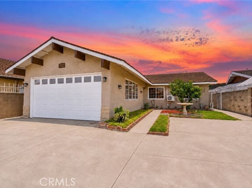 2332 Silverbay, El Monte CA 91732