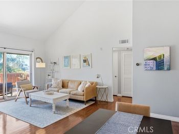 384 Redondo