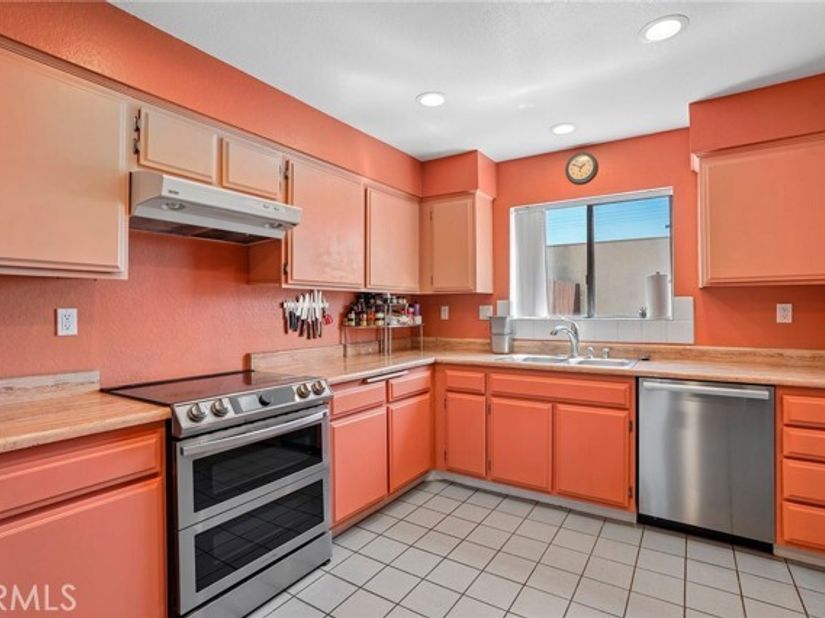 460 Salem 17, Glendale CA 91203