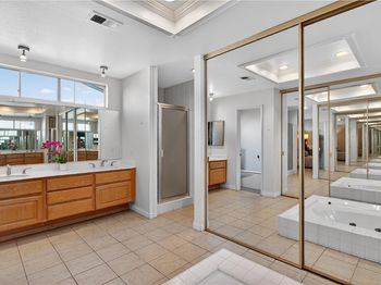 720 S Ridgeview Road