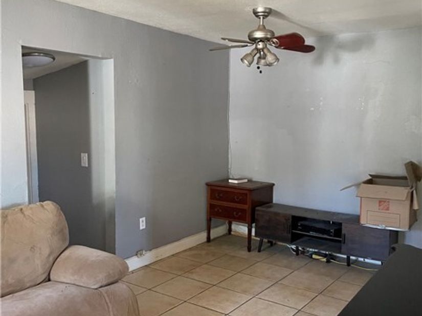2112 W 57th, Los Angeles CA 90062