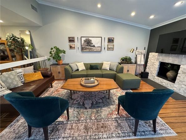 10141 Valley Circle Boulevard 4, Chatsworth (los Angeles) CA 91311