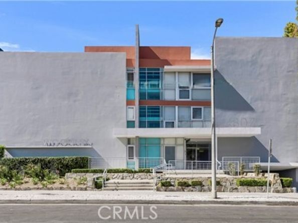 4807 Woodley Avenue 208, Encino (los Angeles) CA 91436