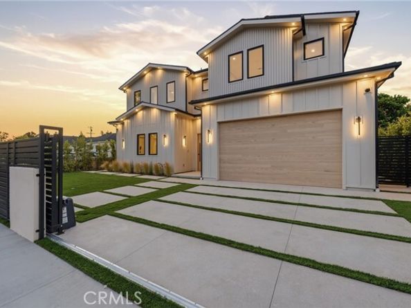 19141 Erwin, Tarzana (los Angeles) CA 91335