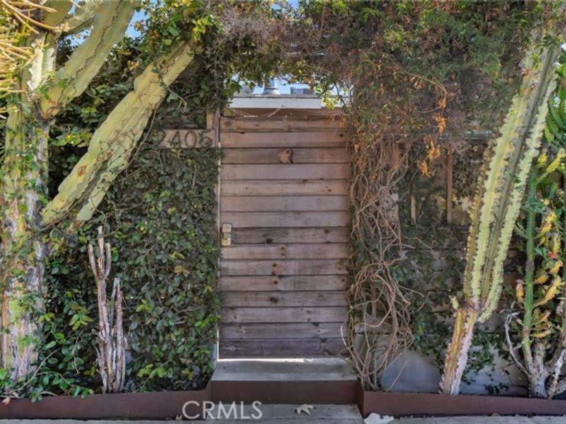 2405 Abbot Kinney, Los Angeles CA 90291