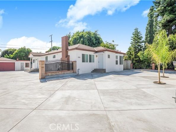 15210 Cohasset Street, Van Nuys (los Angeles) CA 91405