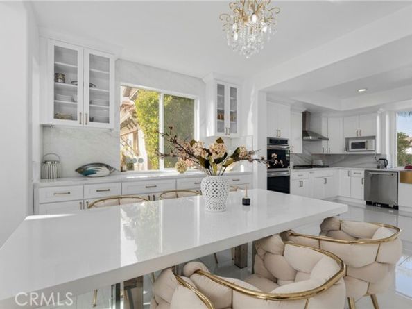 6997 Sale Avenue, West Hills (los Angeles) CA 91307