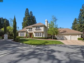 10 Elizabeth Ln