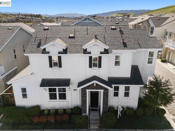 4026 Chalk Hill Way, Dublin CA 94568
