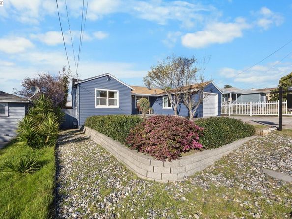 2672 Watson St, Castro Valley CA 94546