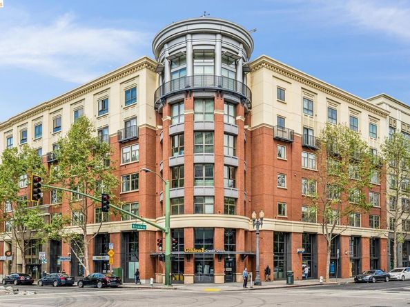 438 W Grand Ave 420, Oakland CA 94612