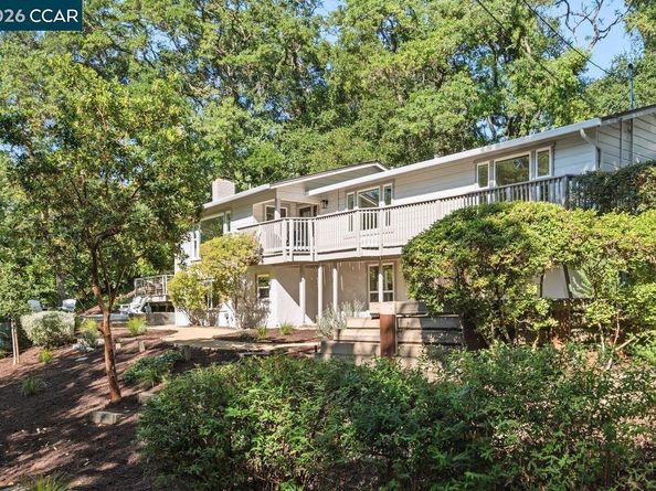 3 Mountain View Pl, Lafayette CA 94549