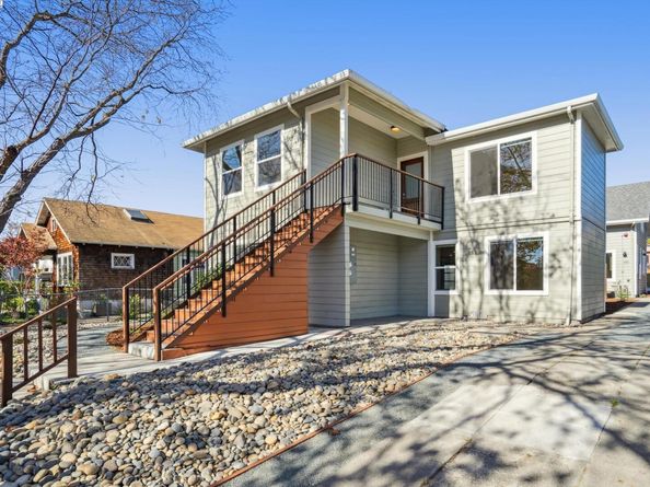 882 61St St, Oakland CA 94608