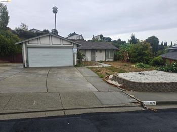 1020 Sandpoint Dr
