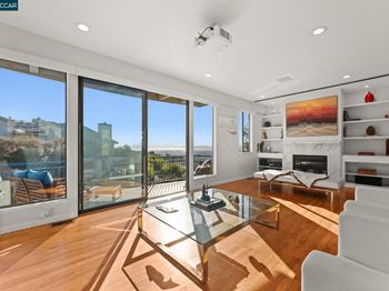 5 Schooner Hill