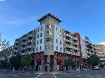 989 Franklin Street