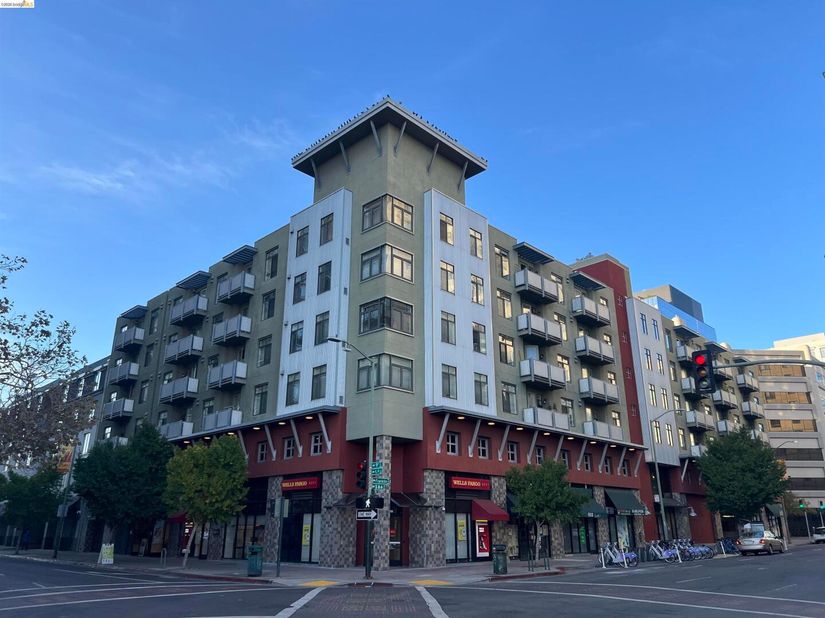 989 Franklin Street 307, Oakland CA 94607
