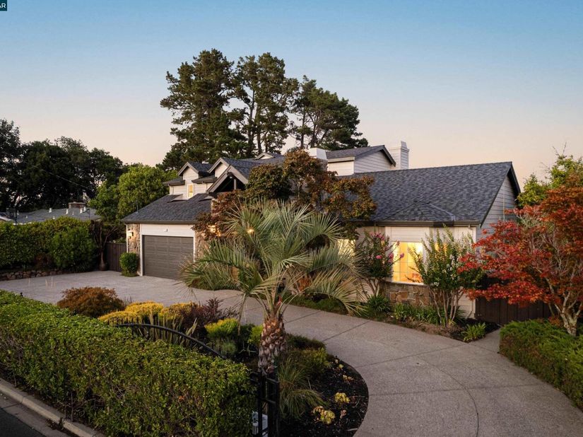 78 Scenic Dr, Orinda CA 94563