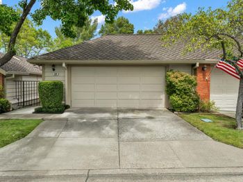 524 Silver Lake Dr