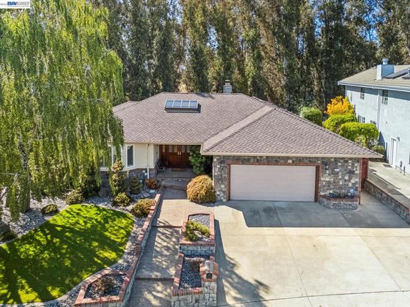 18019 Center St, Castro Valley CA 94546