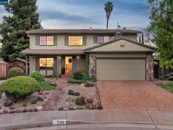 737 Arboles Pl