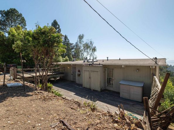 7279 Snake Rd, Oakland CA 94611