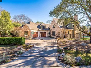 53 Hidden Oaks Dr