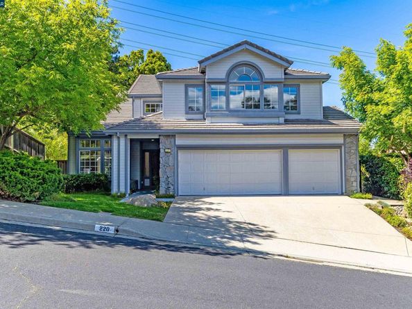220 Valley Glen Ln, Martinez CA 94553