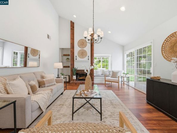 370 Scarlet Oak Ct, Pleasant Hill CA 94523