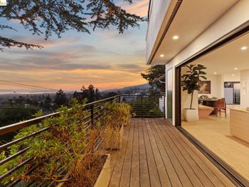 71 Sonia St