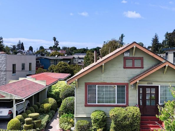 2209 35Th Ave, Oakland CA 94601