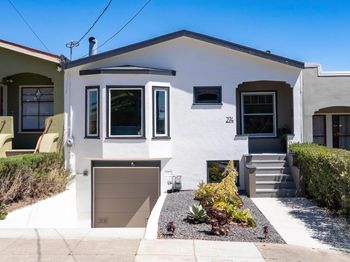 274 Staples Ave