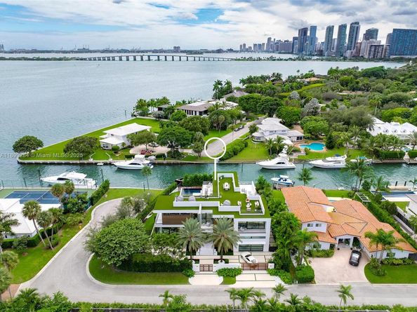 790 Lake Rd, Miami FL 33137