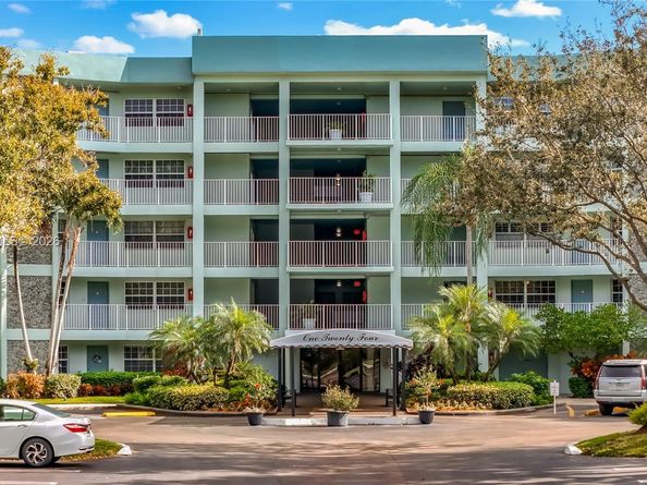 806 Cypress Grove Ln 303, Pompano Beach FL 33069