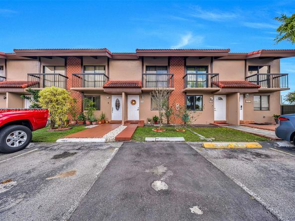 1923 SW 107th Ave 103, Miami FL 33165