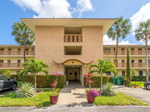 17050 NE 14th Ave 106, Miami FL 33162