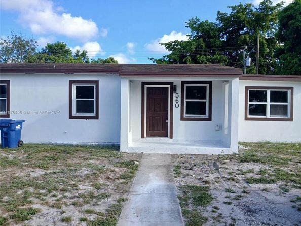 560 NW 188th St, Miami Gardens FL 33169