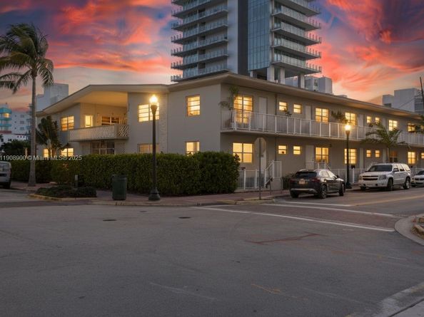 101 Collins Ave 2, Miami Beach FL 33139