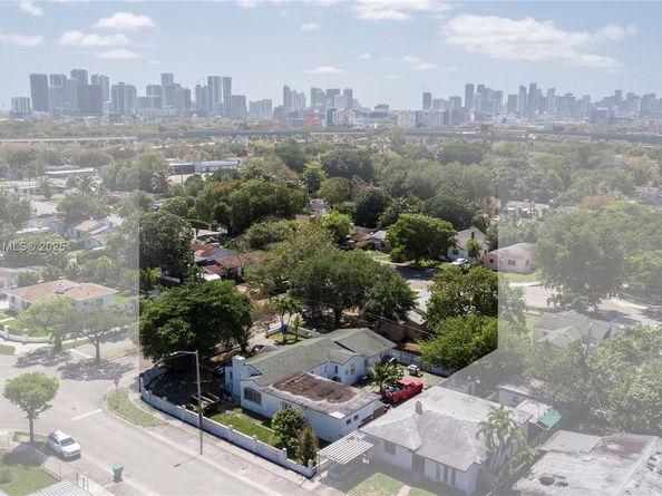 4628 NW 8th Ave, Miami FL 33127