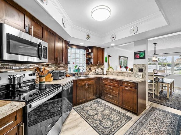 11625 Winchester Dr B, Palm Beach Gardens FL 33410