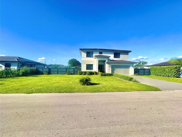 13281 SW 227th St, Miami FL 33170
