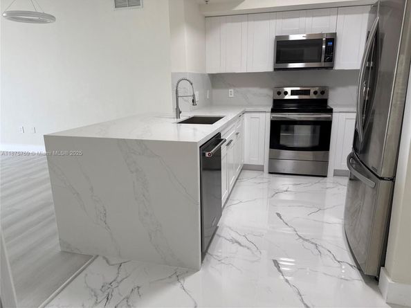 888 S Douglas Rd 1502, Coral Gables FL 33134