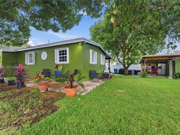 1901 NW 153rd St, Miami Gardens FL 33054