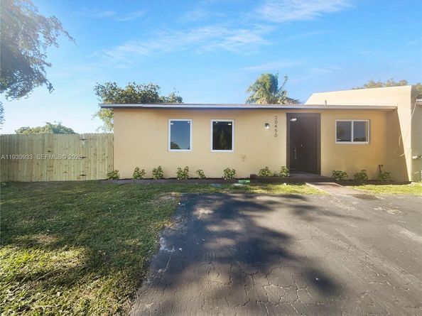 20450 NW 28th Ct, Miami Gardens FL 33056