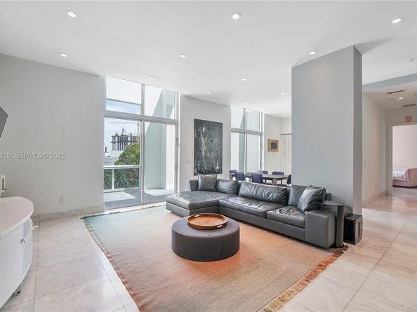 2001 Meridian Ave PH16, Miami Beach FL 33139