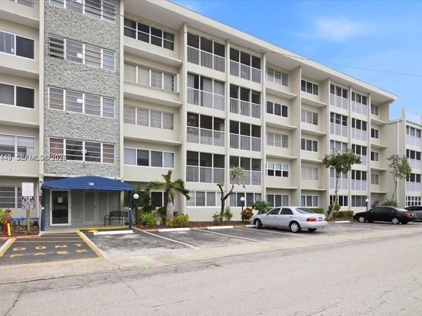 330 SE 2nd St 405F, Hallandale Beach FL 33009