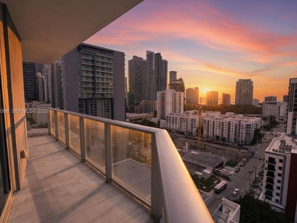 1010 SW 2nd Ave 1703, Miami FL 33130