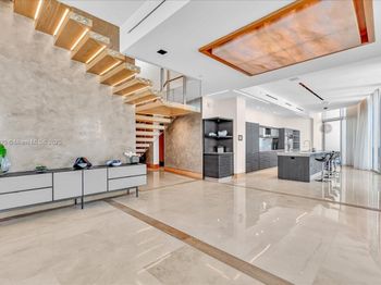 200 Biscayne Boulevard Way